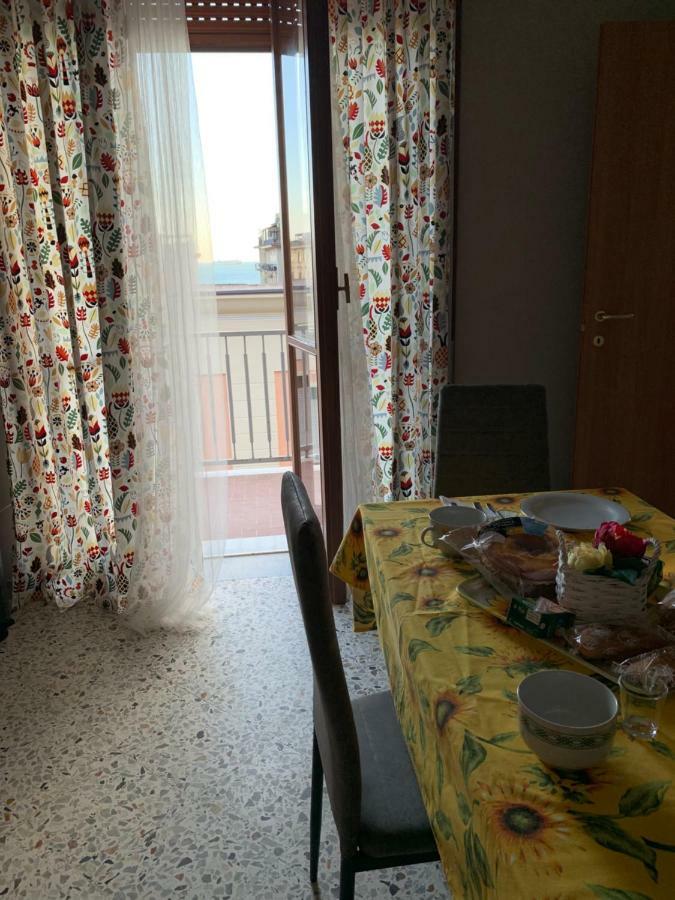 Corso Vittorio Emanuele Luxury House Apartment Salerno Bagian luar foto